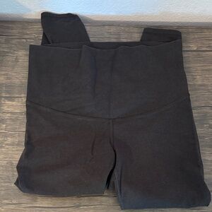 Maternity leggings size medium